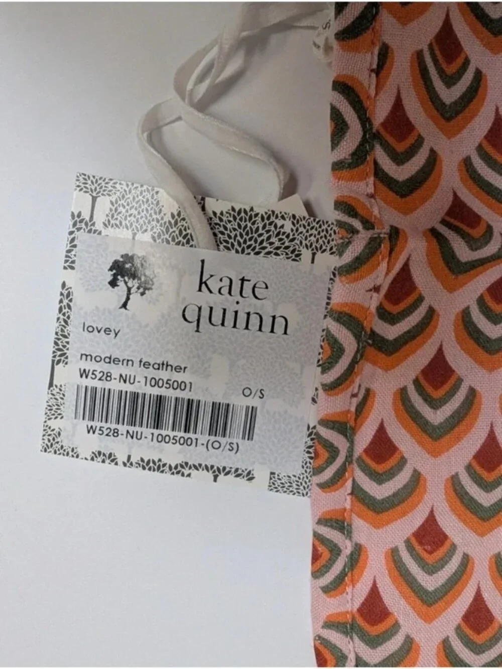 Kate Quinn Modern Feather Organic cotton Lovey